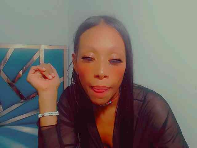 bitch-naughty webcam