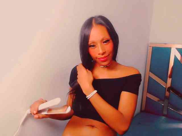 bitch-naughty webcam