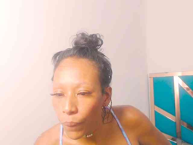 bitch-naughty webcam