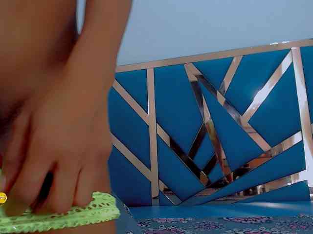 bitch-naughty webcam