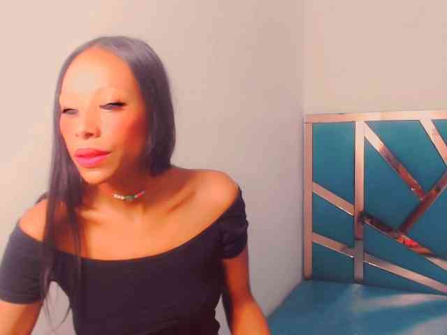 bitch-naughty webcam