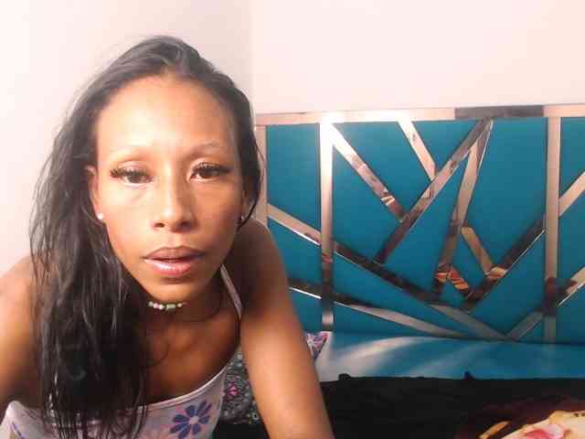 bitch-naughty webcam