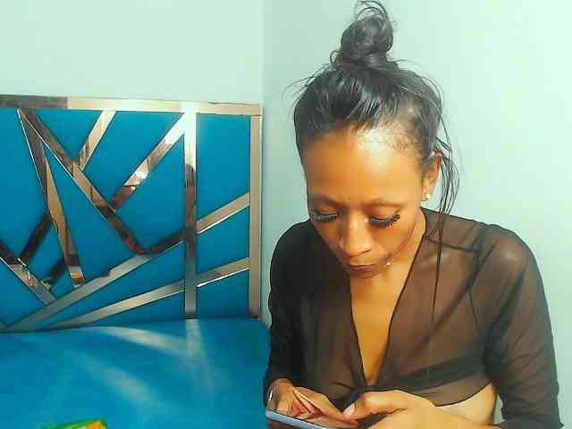 bitch-naughty webcam