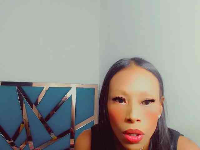 bitch-naughty webcam