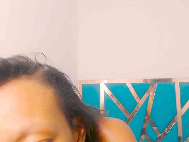 bitch-naughty webcam