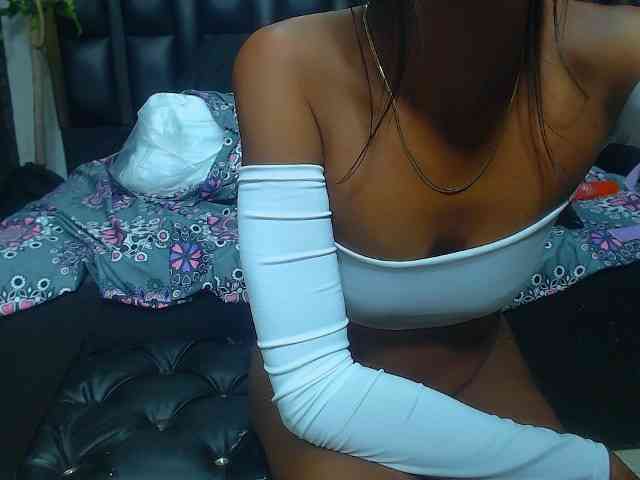 bitch-naughty webcam