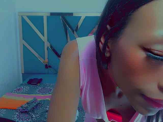 bitch-naughty webcam