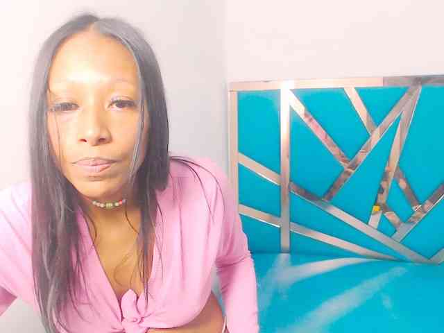 bitch-naughty webcam