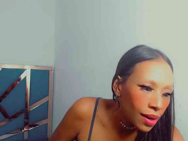 bitch-naughty webcam