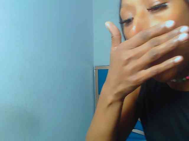 bitch-naughty webcam