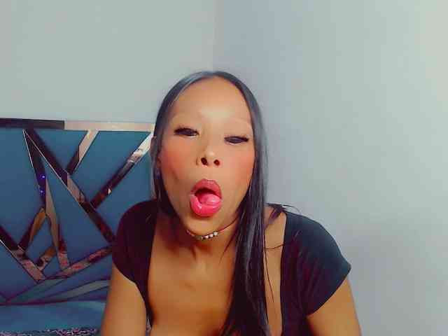 bitch-naughty webcam