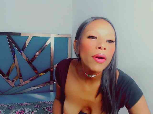 bitch-naughty webcam