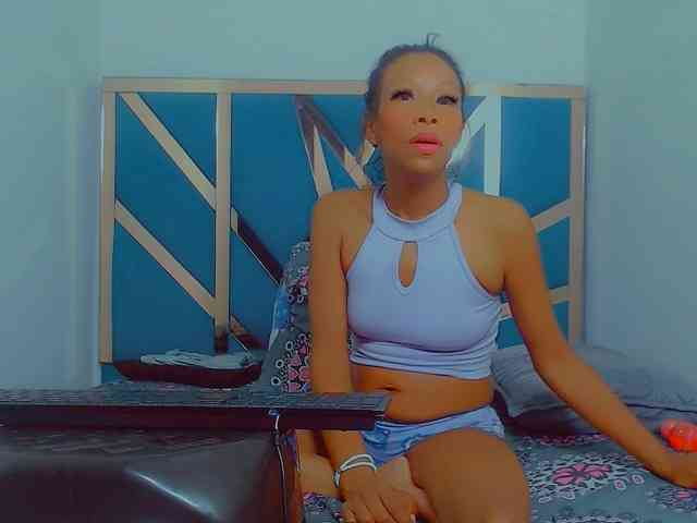 bitch-naughty webcam