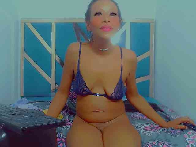 bitch-naughty webcam