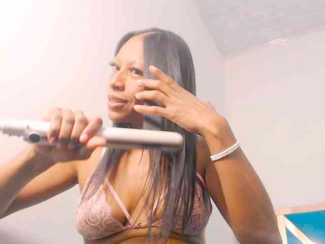 bitch-naughty webcam