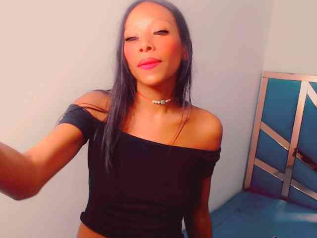 bitch-naughty webcam