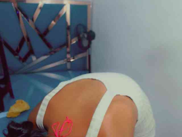 bitch-naughty webcam