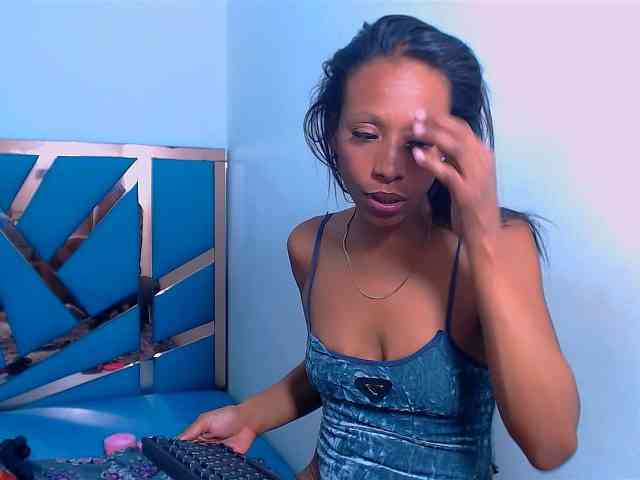 bitch-naughty webcam