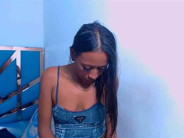 bitch-naughty webcam