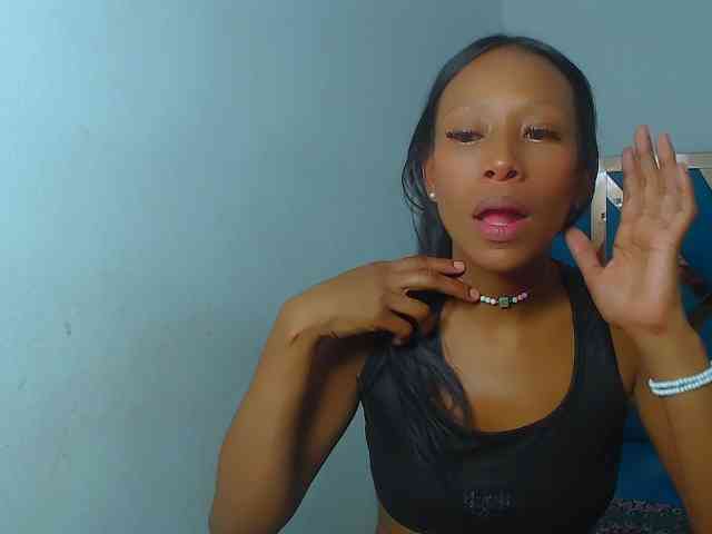 bitch-naughty webcam