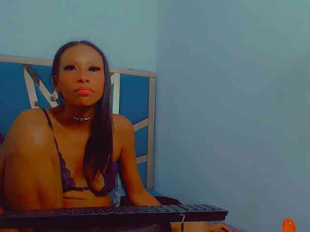 bitch-naughty webcam