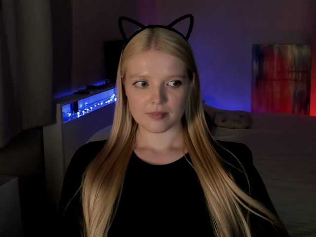 Ssweet-annie's BongaCams show and profile