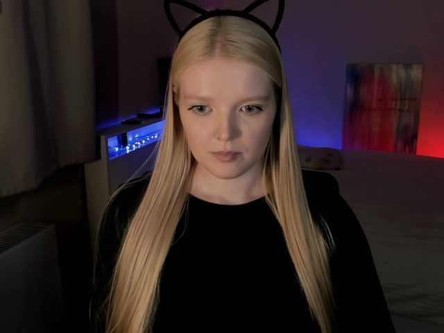 Ssweet-annie's BongaCams show and profile