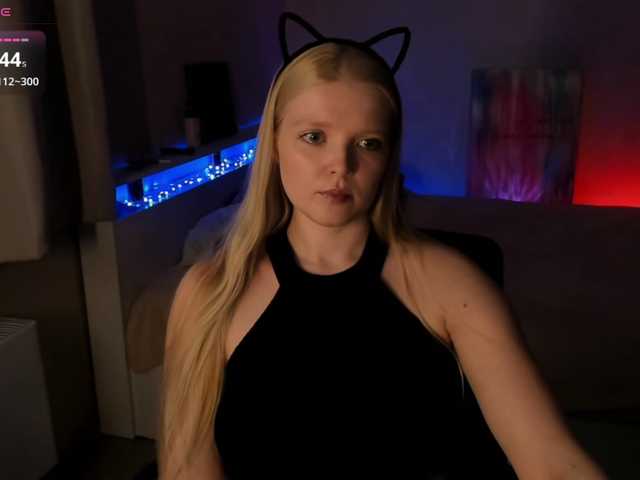 Ssweet-annie's BongaCams show and profile