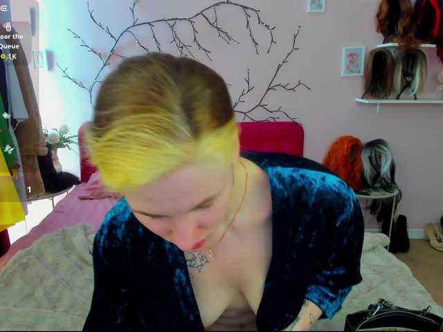 AdelRay's BongaCams show and profile