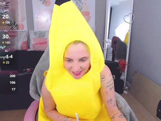 AdelRay's BongaCams show and profile