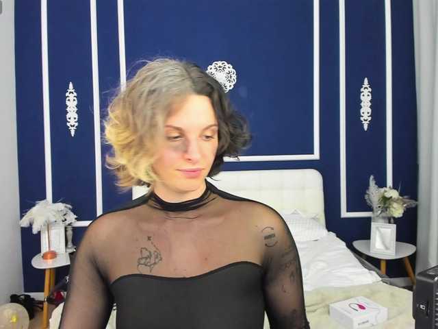 AdelRay – webcam model profile photo