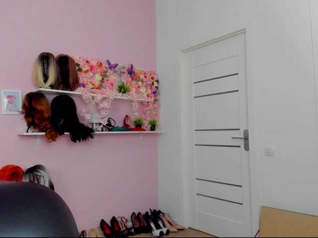 AdelRay's BongaCams show and profile