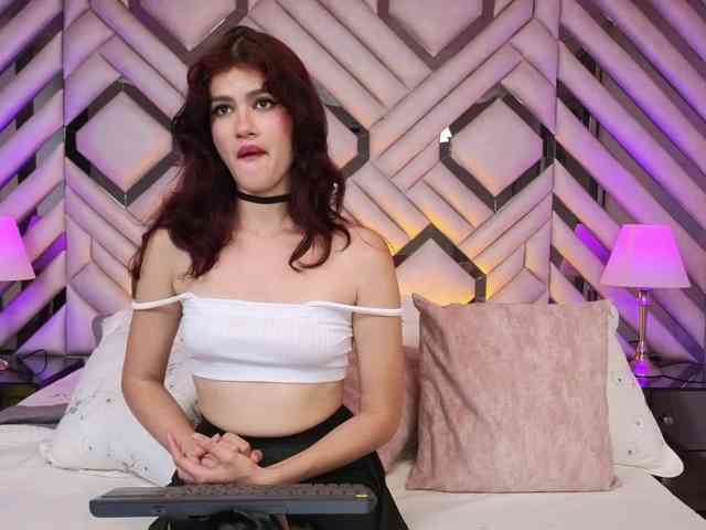 AlissMoon webcam