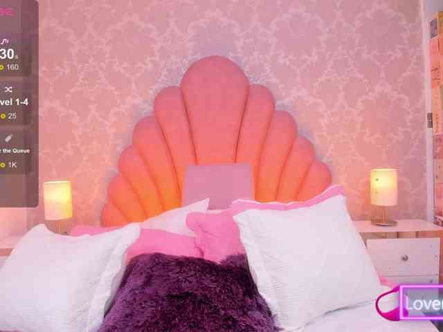 AlissMoon webcam