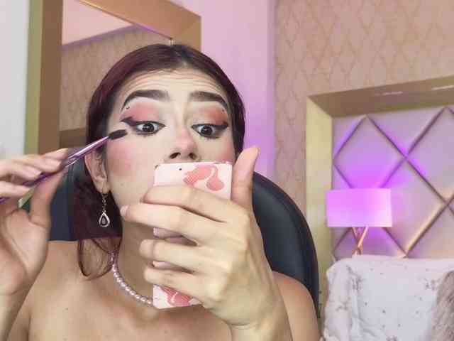 AlissMoon webcam
