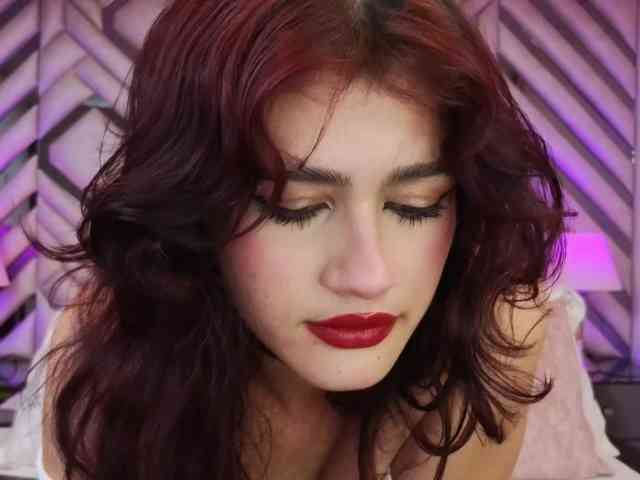 AlissMoon webcam
