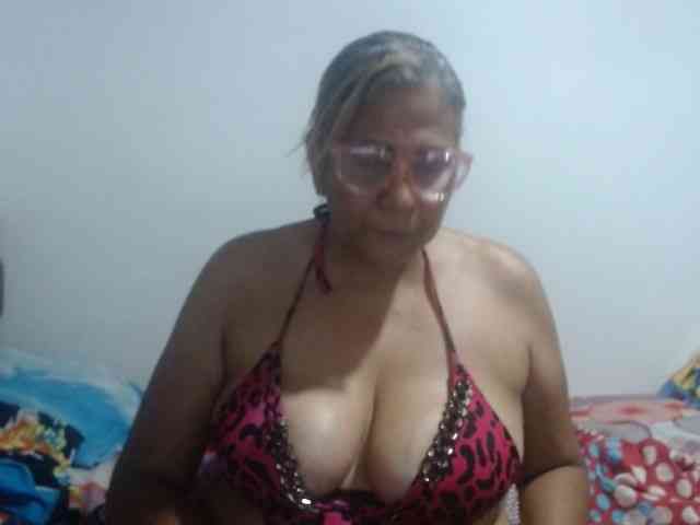 tamy-busty webcam