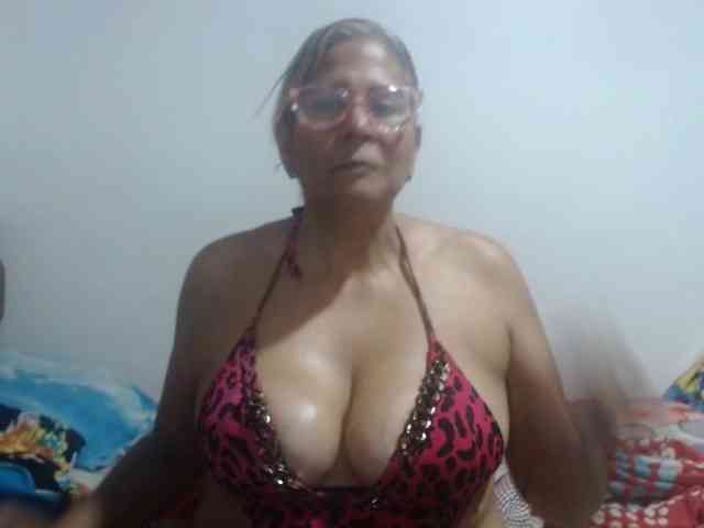 tamy-busty webcam
