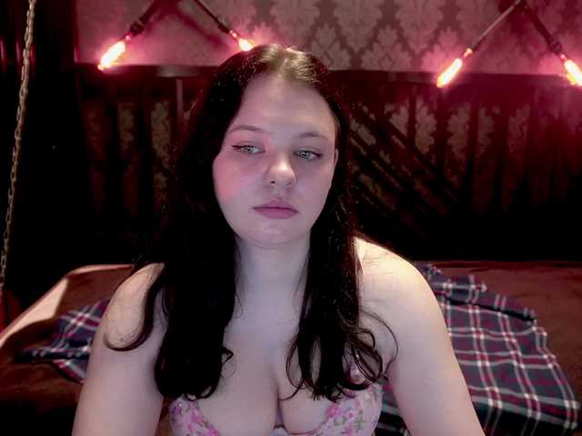 SnowWhiti's BongaCams show and profile