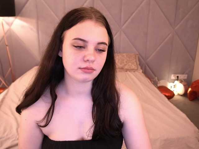 SnowWhiti's BongaCams show and profile