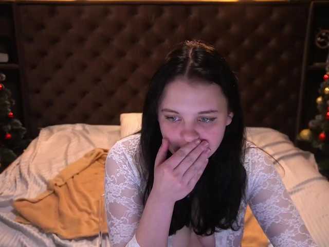 SnowWhiti's BongaCams show and profile