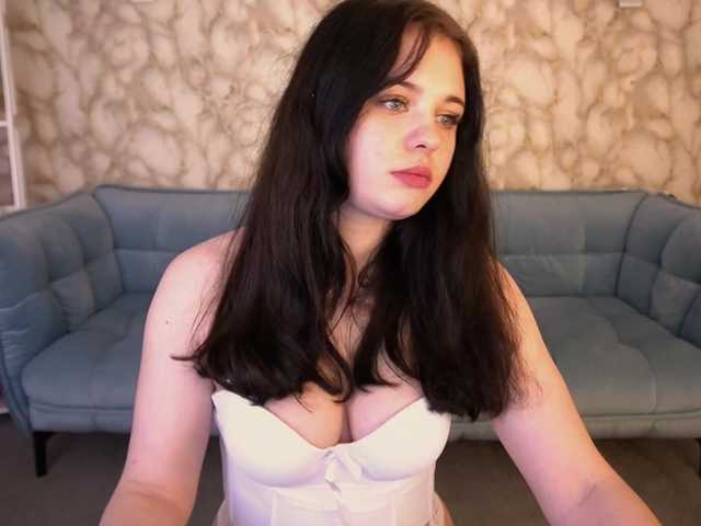 SnowWhiti's BongaCams show and profile