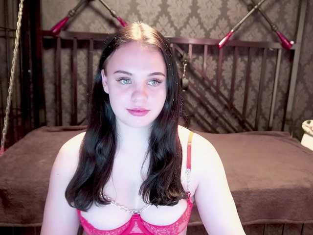 SnowWhiti's BongaCams show and profile