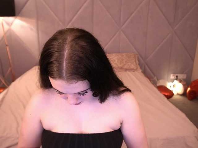 SnowWhiti's BongaCams show and profile