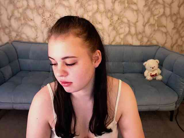 webcam voyeur SnowWhiti