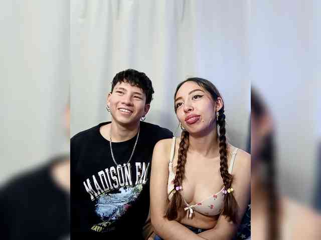 TatianaAndDamian webcam