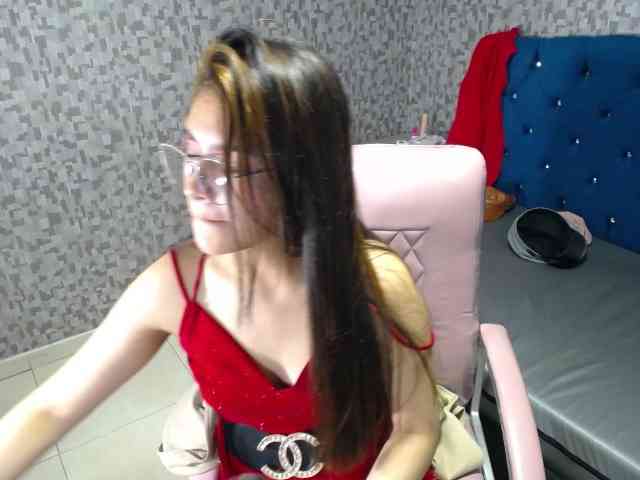 CrisstalPink webcam