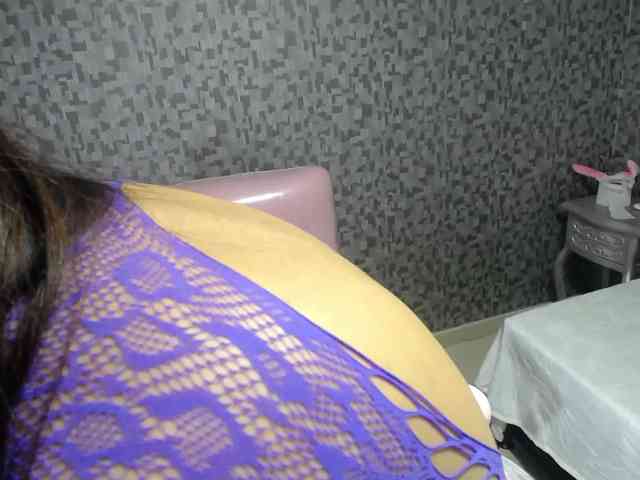 CrisstalPink webcam