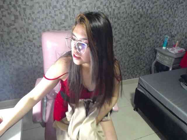 CrisstalPink webcam