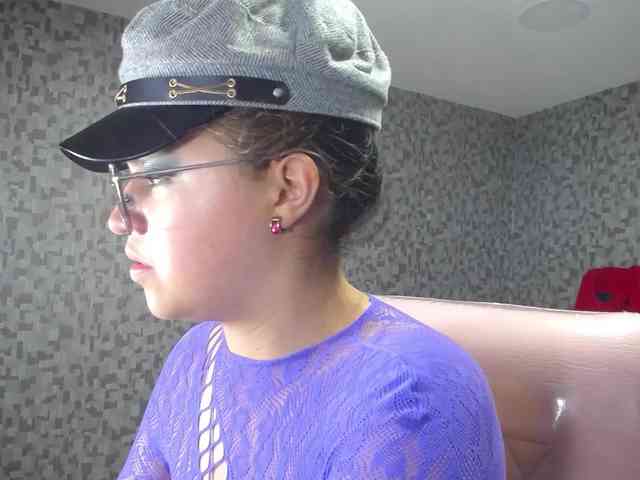 CrisstalPink webcam